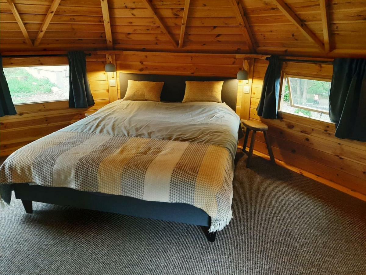 La Cabane De L'Atelier Bomal Εξωτερικό φωτογραφία